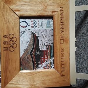 USA Olympic licensed picture frame. 4" x 6". Alder solid wood